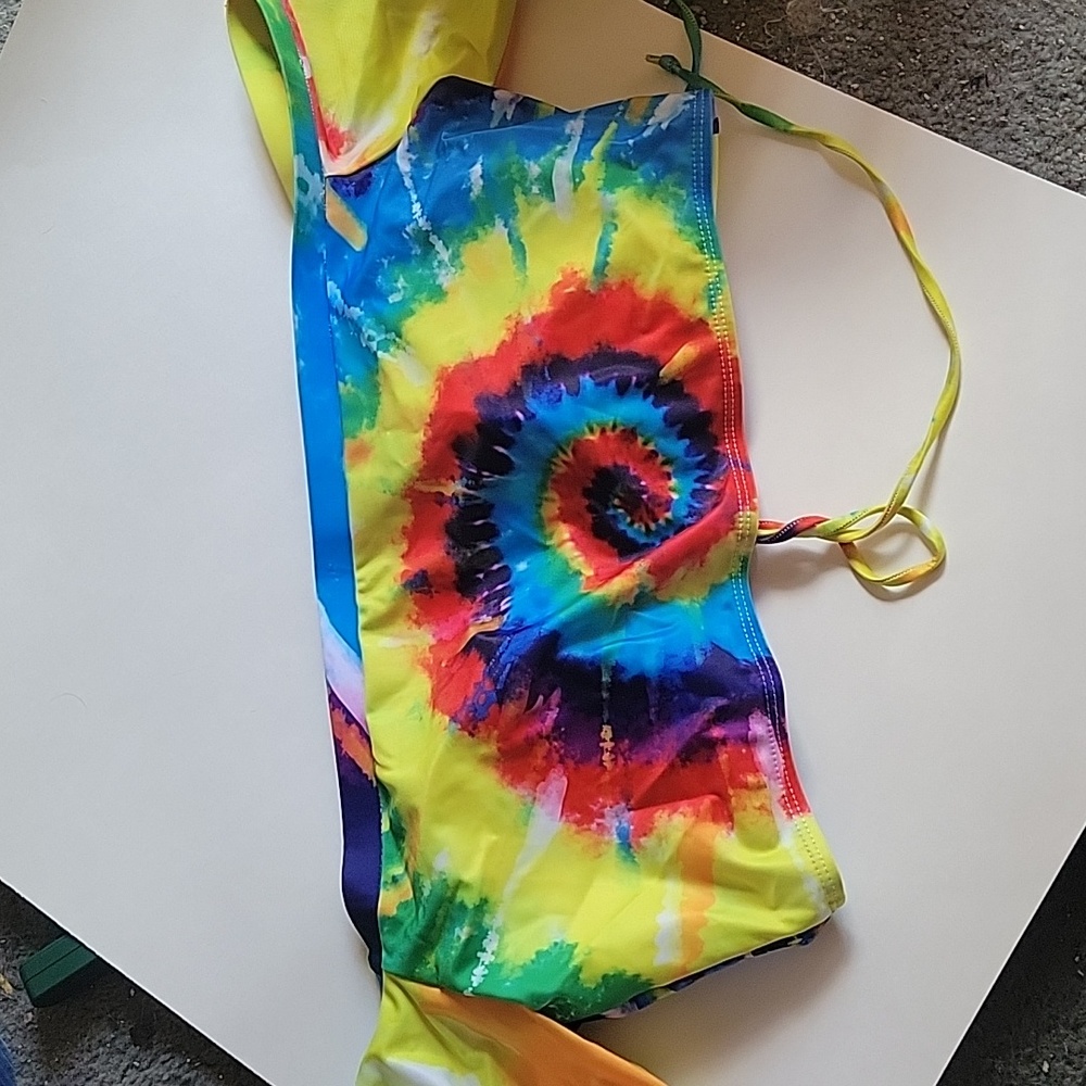 Tiedye swimsuit - Picture 5 of 5